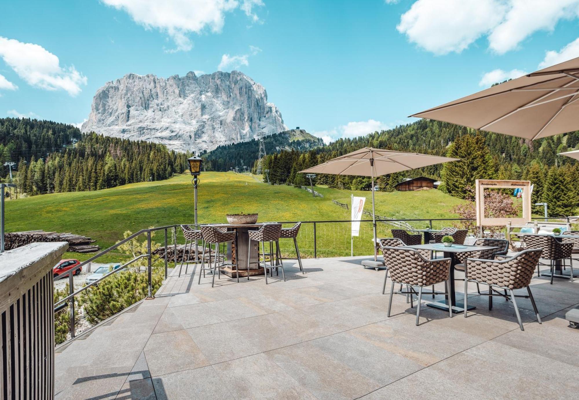 Hotel Plan De Gralba - Das Berghotel Selva di Val Gardena Exterior photo
